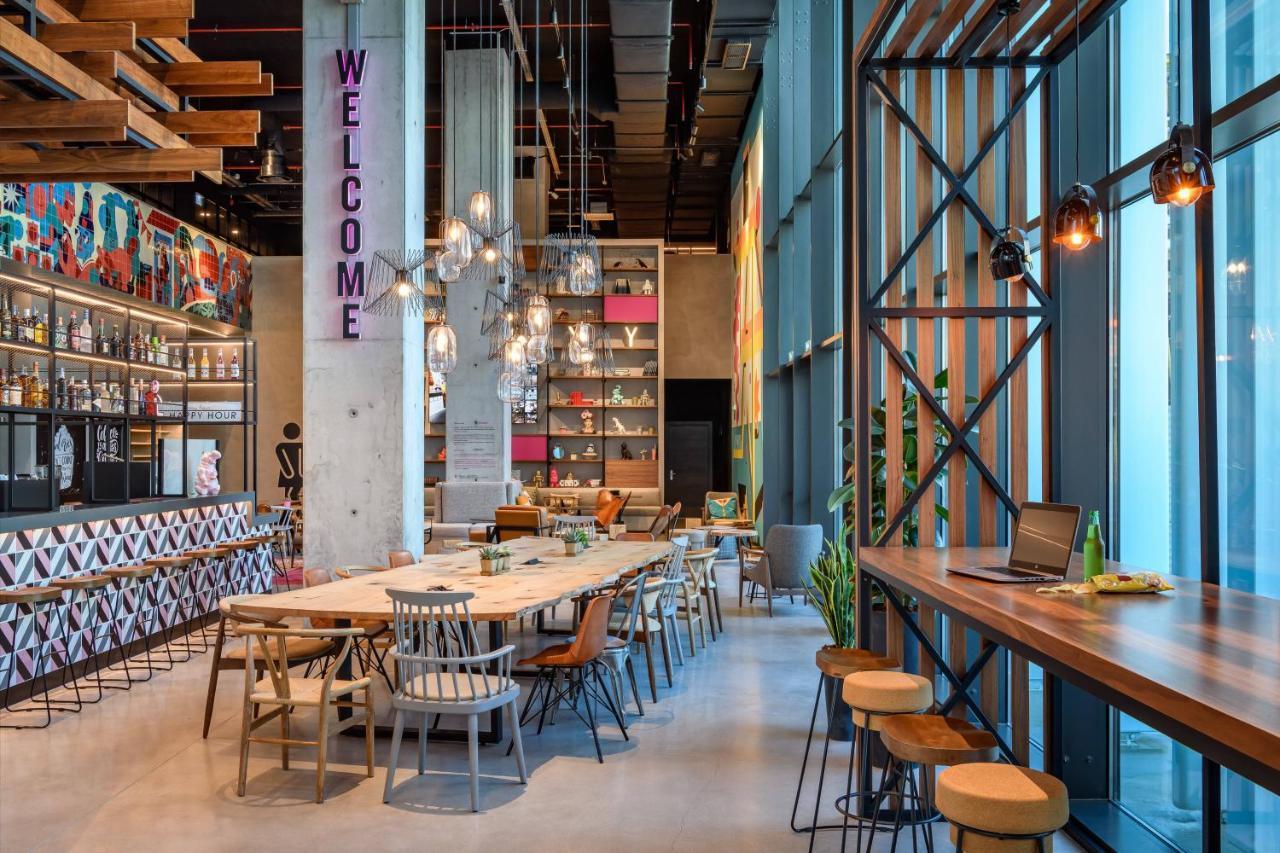 Отель Moxy Lisboa Oriente Экстерьер фото